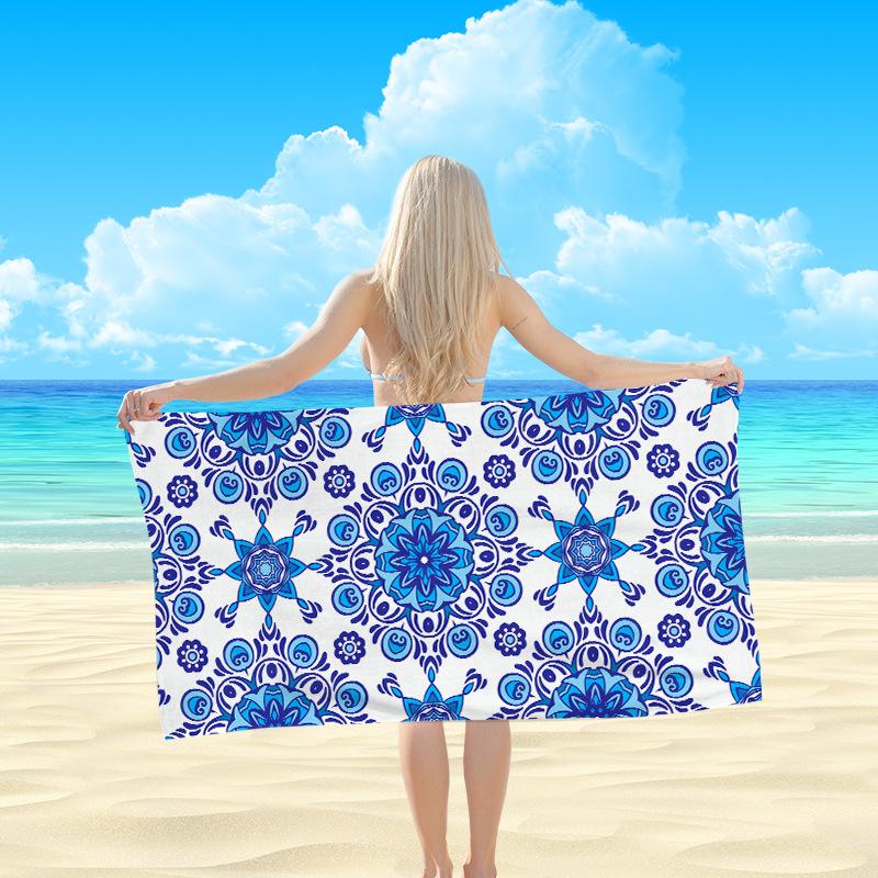 Oversized Floral Beach Towel XL Cute Flower Pool Blanket Large Bath Towels for Summer Vacation Travel Essentials Aesthetic Top