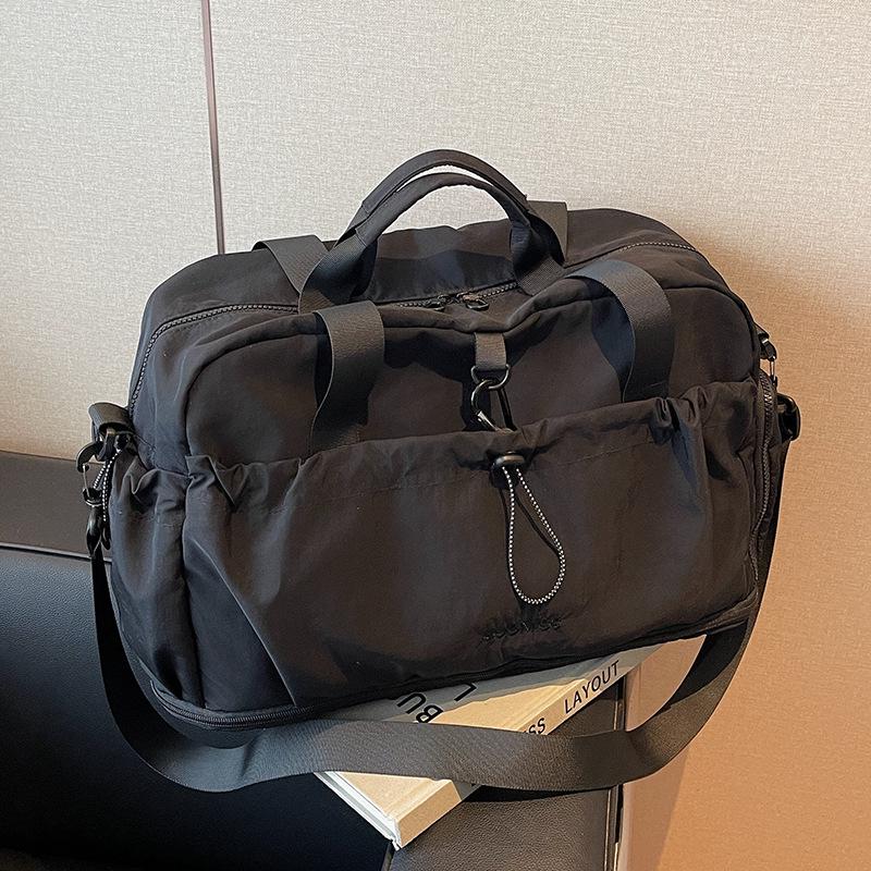 

2025 Multi-Function Sports & Travel Bag: Large Capacity, Dry/Wet Separation, Maternity & Fitness Ready 40cm x 30cm x 21cm чёрный