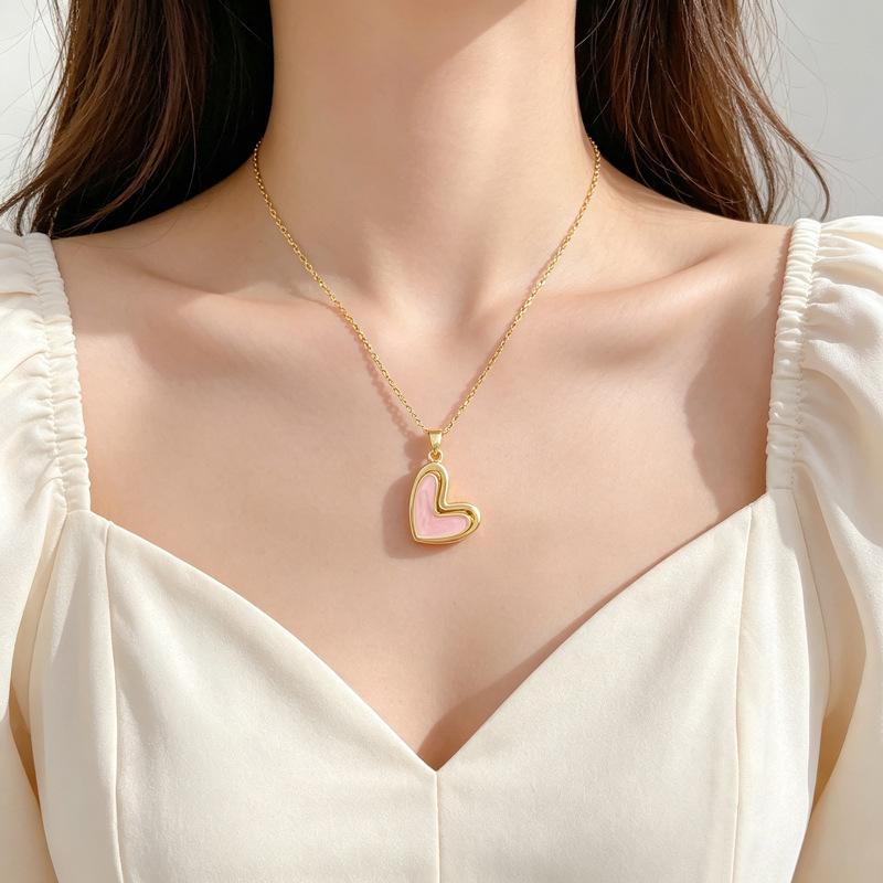 Women s Versatile Collarbone Hollow Heart Necklace G101
