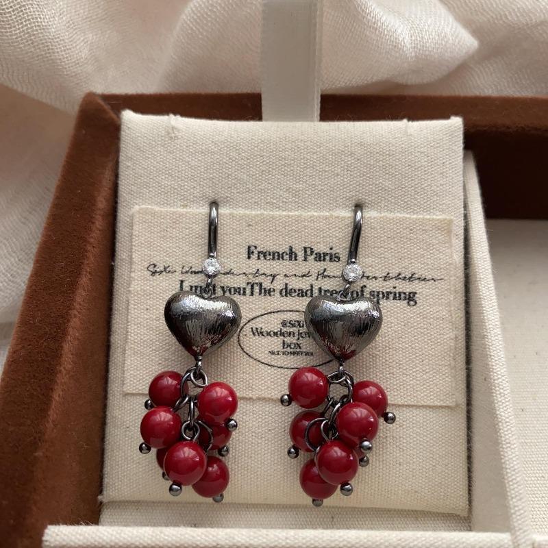 Love Pearl Berry Bead String Earrings Earrings Light Luxury Gentle Heart Fashion Versatile Exquisite Elegant Earrings Earrings