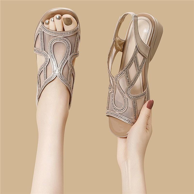 

A pair of Douyin sandals of the same style are gentle and versatile, early spring single shoes, pointed rear empty strap high heels. 40