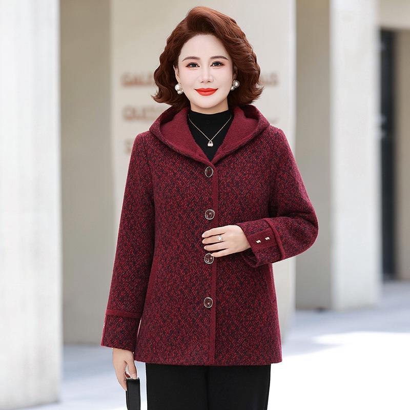 Plus Size Velvet Winter Coat for Middle-Aged Women - Long Sleeve Fashionable Loose Fit