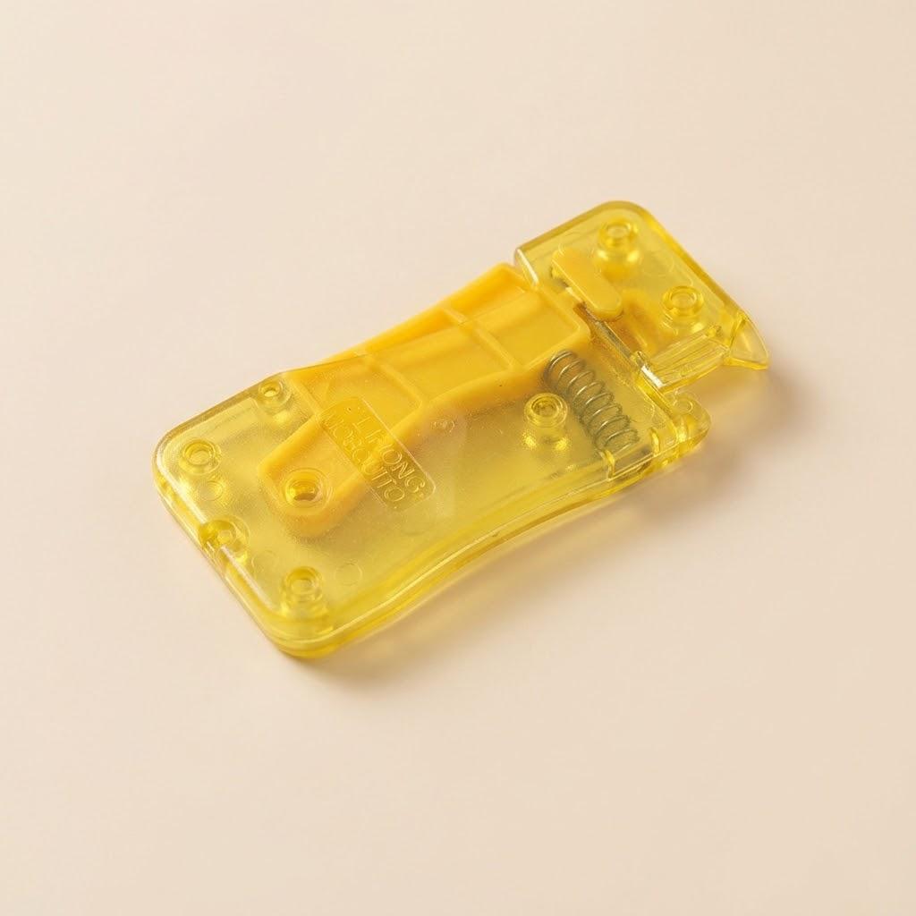 

Automatic Easy Use Needle Threader for Seniors Crafts DIY Sewing Projects Threading Accessories жёлтый
