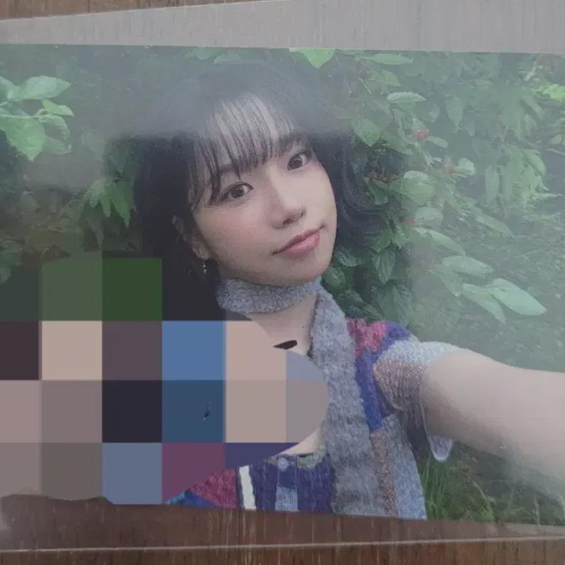 

Joyuri Is Doing An Autograph Sign By Kobang Lucky Draw.