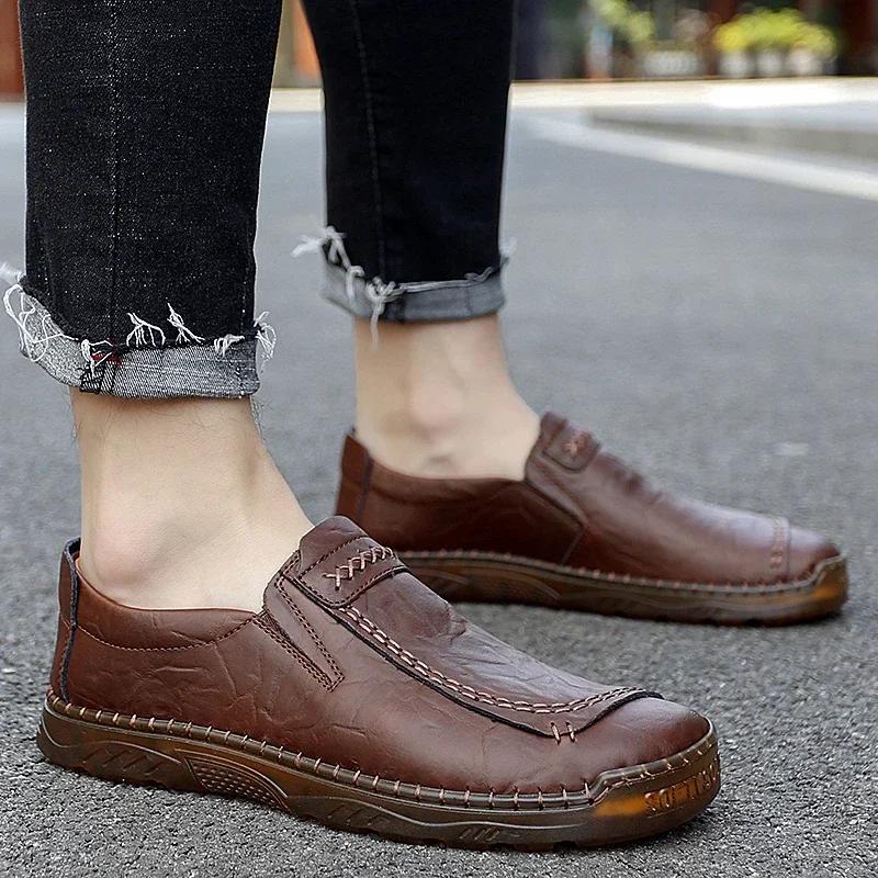 Classic Durable Handmade Men's Lightweight Casual Shoes with Anti-skid and Waterproof Features Perfect for All Seasons