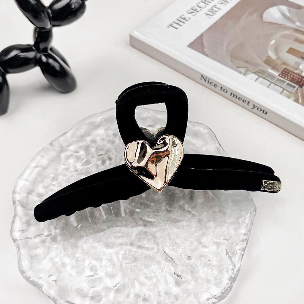 

Korean Style Hair Clip For Women Simple And Chic Hairpin For The Back Of The Head Perfect For Fall And Winter StyleA