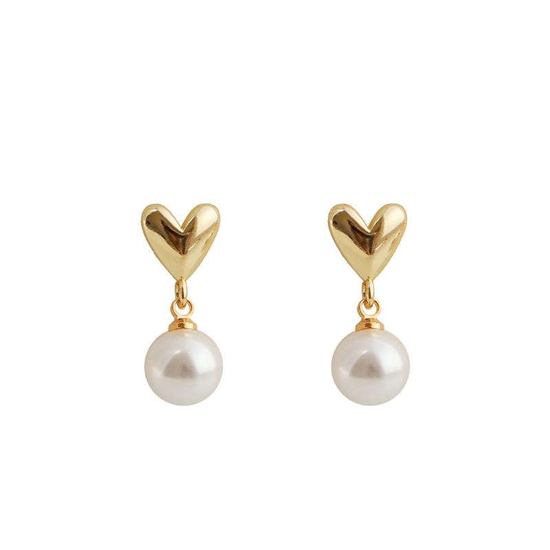 

French Romantic Metal Heart shaped Pearl Pendant Earrings 2026 New Fashion Design Jewelry Sweet Accessories for Women‘s Eardrop