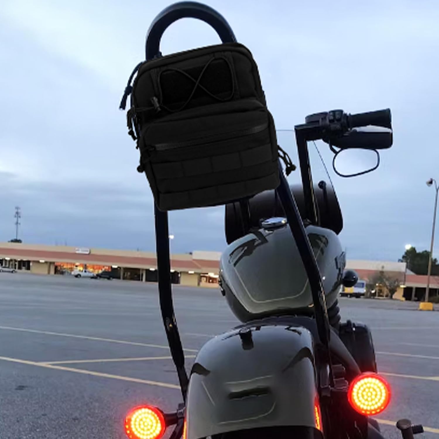 

HDBUBALUS Сумка на руль мотоцикла Сумка для хранения на передней вилке Сумка-кошелек для инструментов Сумка на Т-образный руль Универсальная для Dyna Street Bob FXBB Softail Sportster, Сумка-кошелек для инструментов