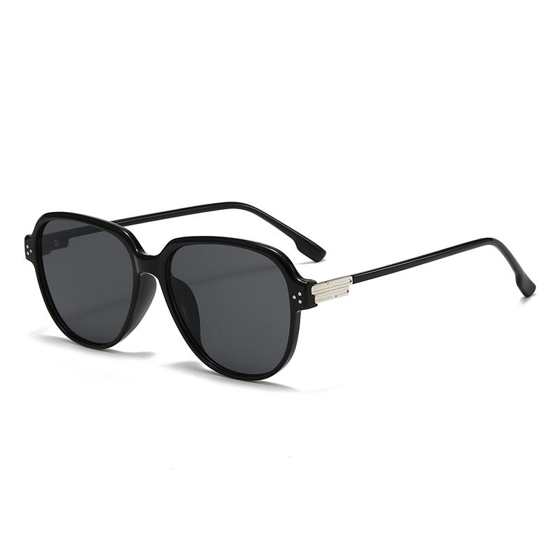 New Women Sunglasses High-end Retro Square Frame UV Protection Slimming Round Face MN5529