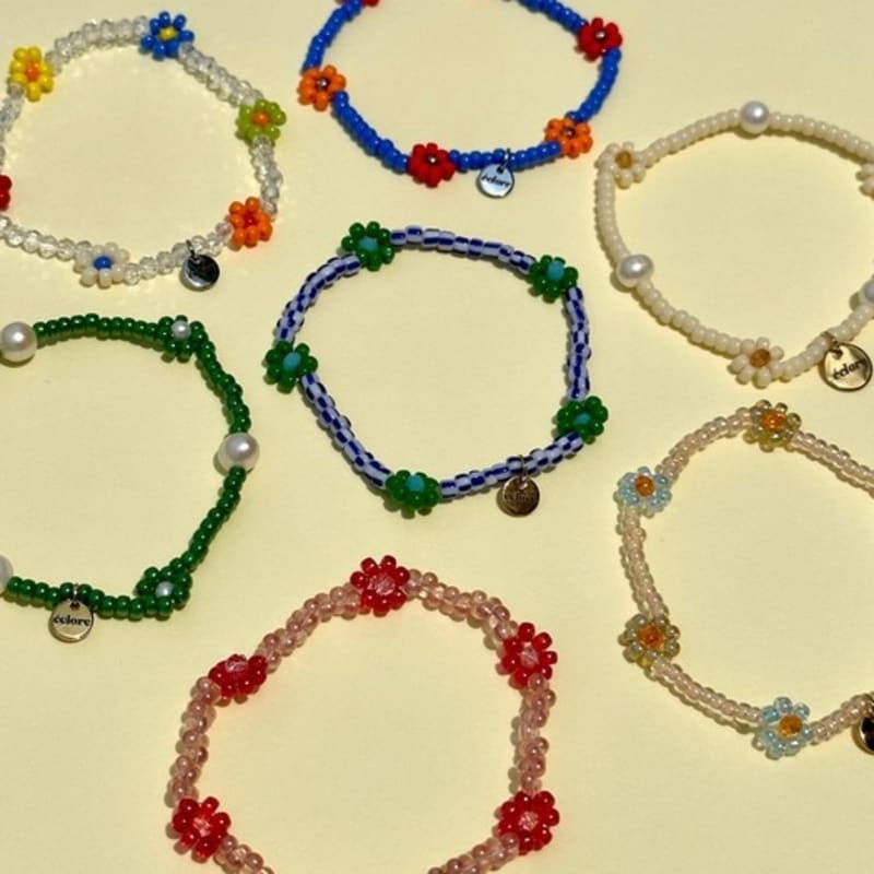 Eclore Mini Flower Bracelet