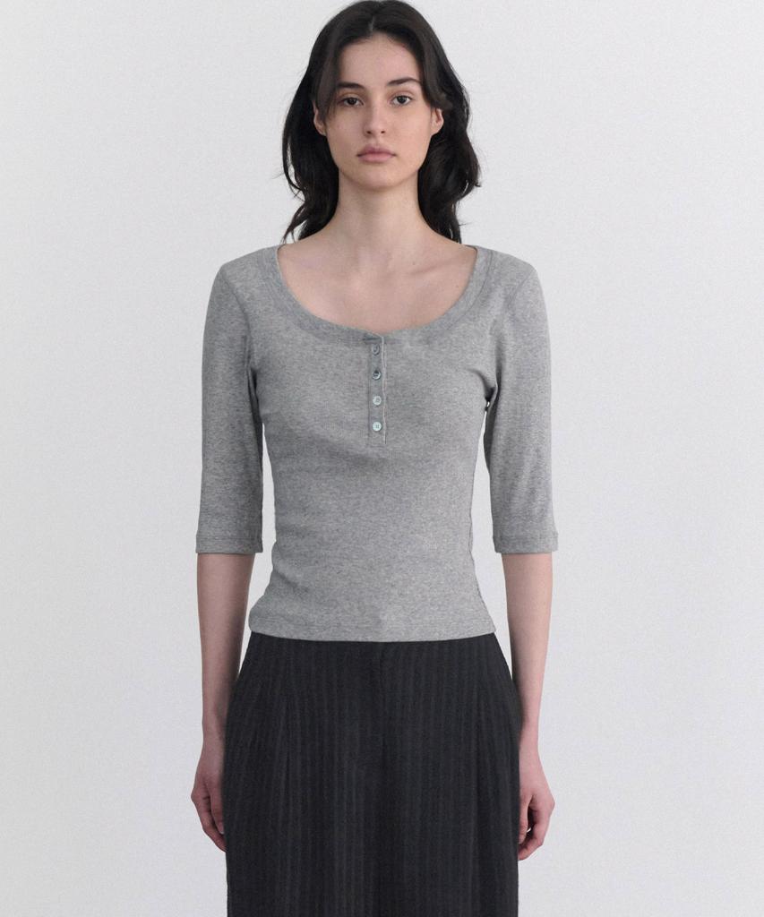 ANDNEEDS Kaylee 3/4 Henry Neck Tee (Melange Gray)