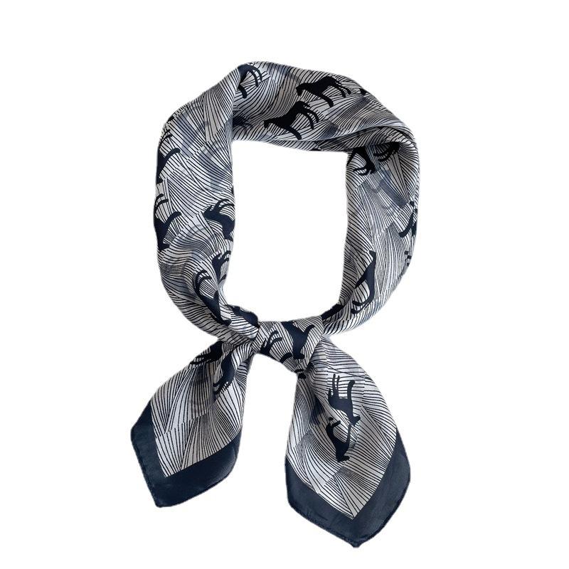 Hong Kong style small square scarf animal horse scarf high cold wind scarf 71cm sun protection shawl retro temperament silk scarf tied hair
