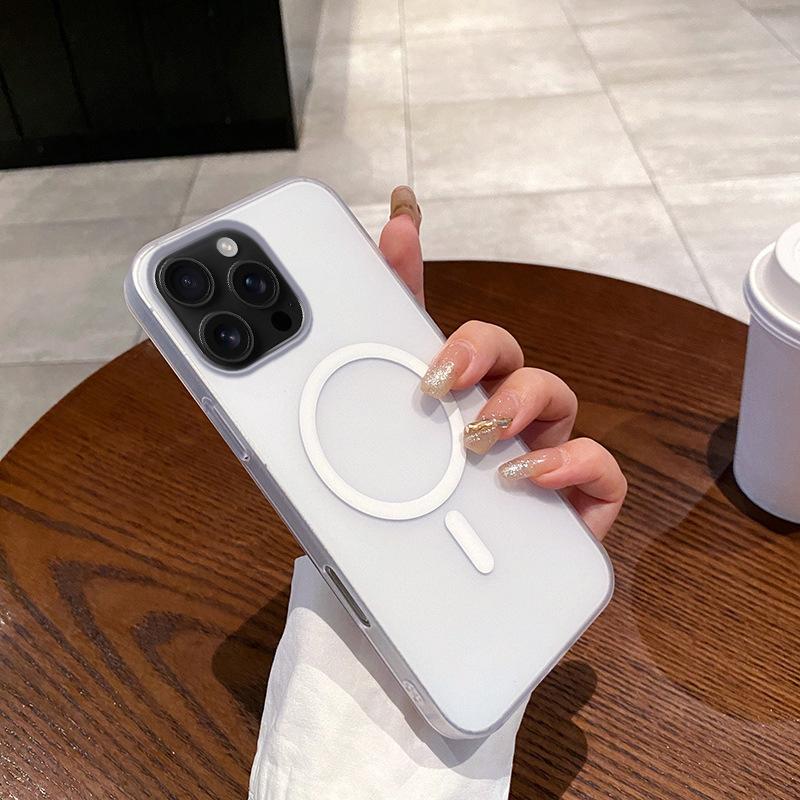 Applicable to iPhone17PROMAX mobile phone case, ice mist magnetic suction ultra-thin matte PC Apple 16E/15 hard defense 11/X