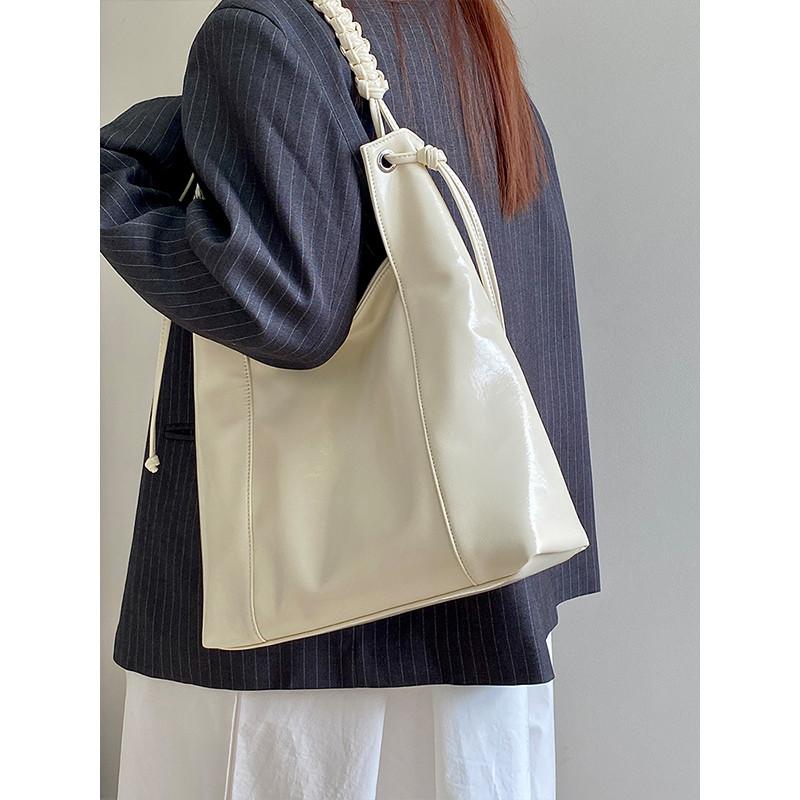 Ielgy Commuter Large Capacity Soft Leather Shoulder Tote Bag