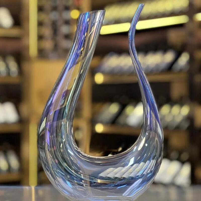 Elegant Glass U-Shaped Rapid Decanter
