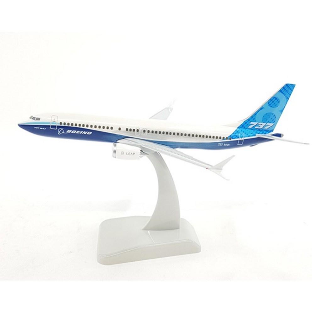 Hogan Wings 1/200 737 MAX 8 Airplane Model 911267