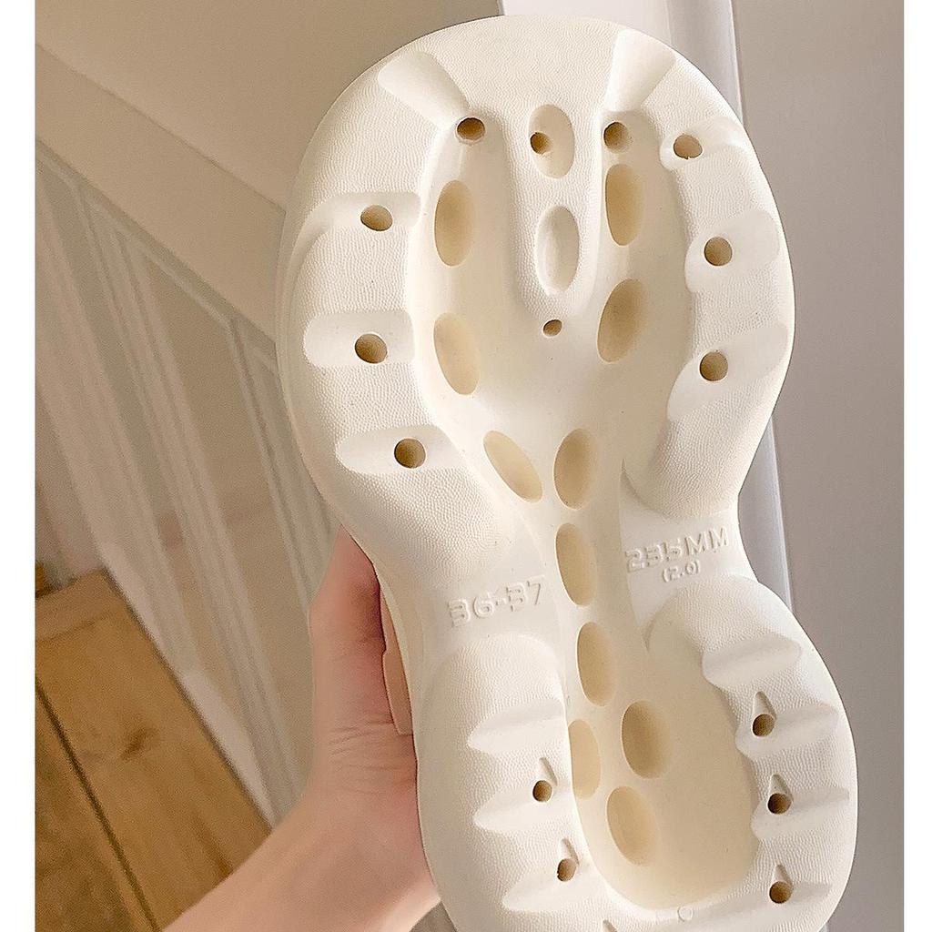 New Women's EVA Clogs: Non-Slip Beach Slippers, Thick Sole, Closed-Toe, Summer Footwear for Girls – Feels Like Stepping On Clouds.