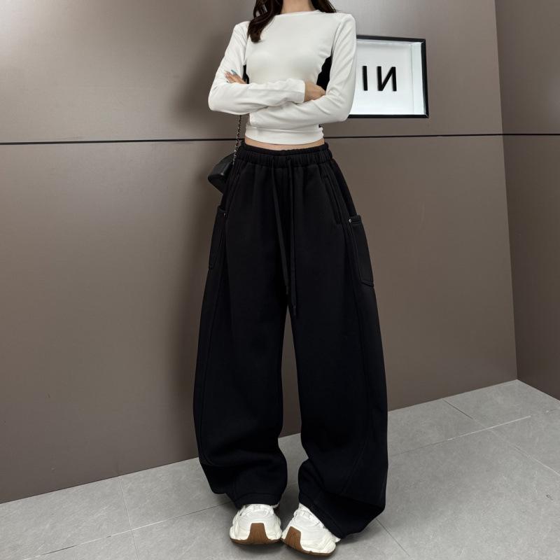 

Spring 2026 Korean Style Wide Leg Pants with Side Pockets Medium