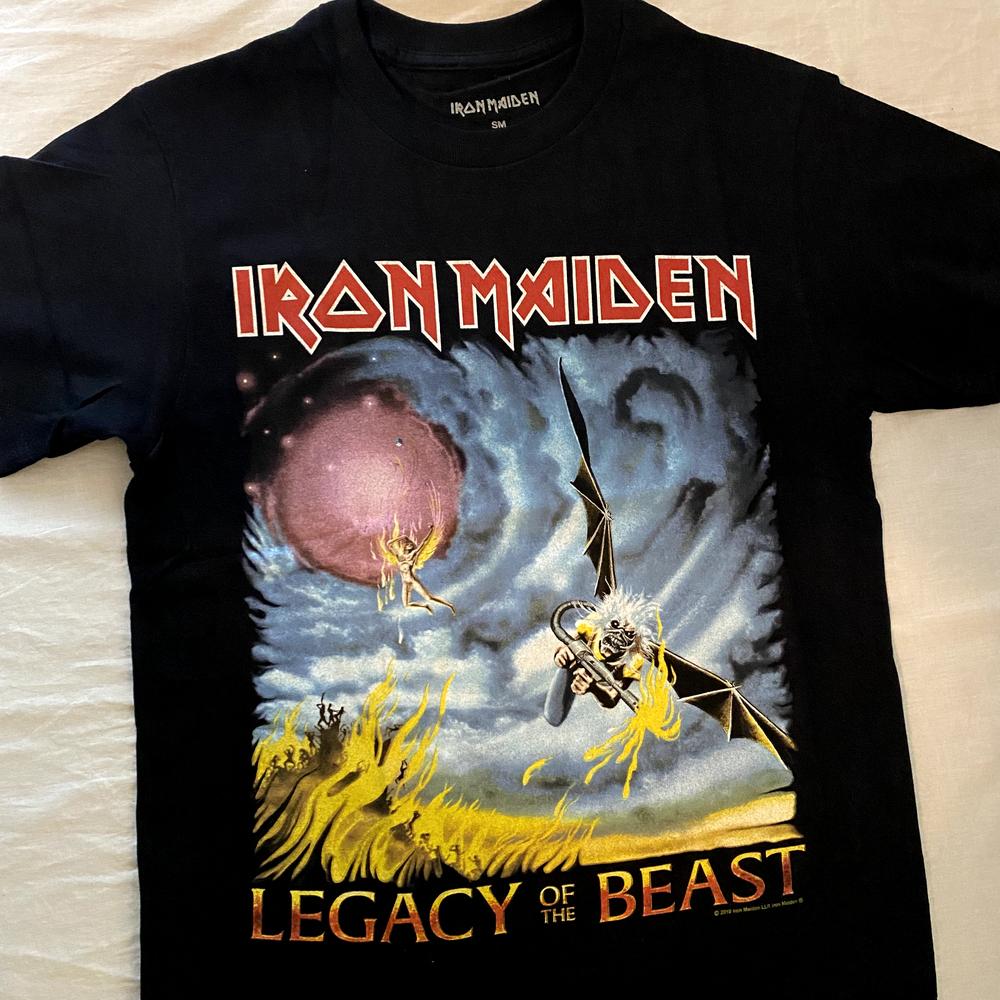 

Двусторонняя футболка унисекс Iron Maiden Legacy Of The Beast Tour S