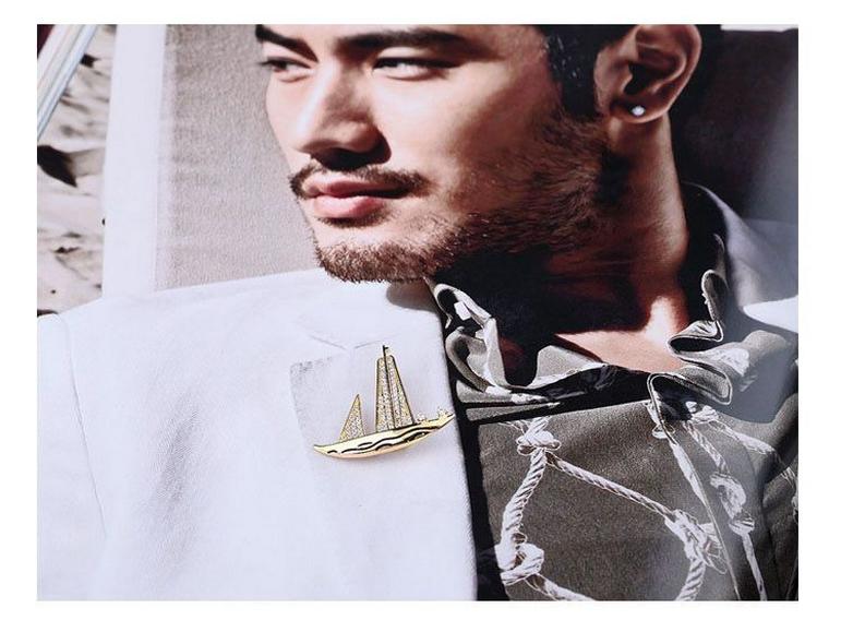 Men's Smooth Sailing Sailboat Zircon Brooch: Elegant Suit Jacket Pin Accessory