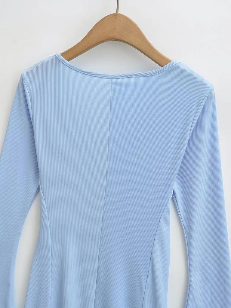 Women's French Retro V-neck Bell Sleeve Knit Dress, Autumn/Winter Slim Fit