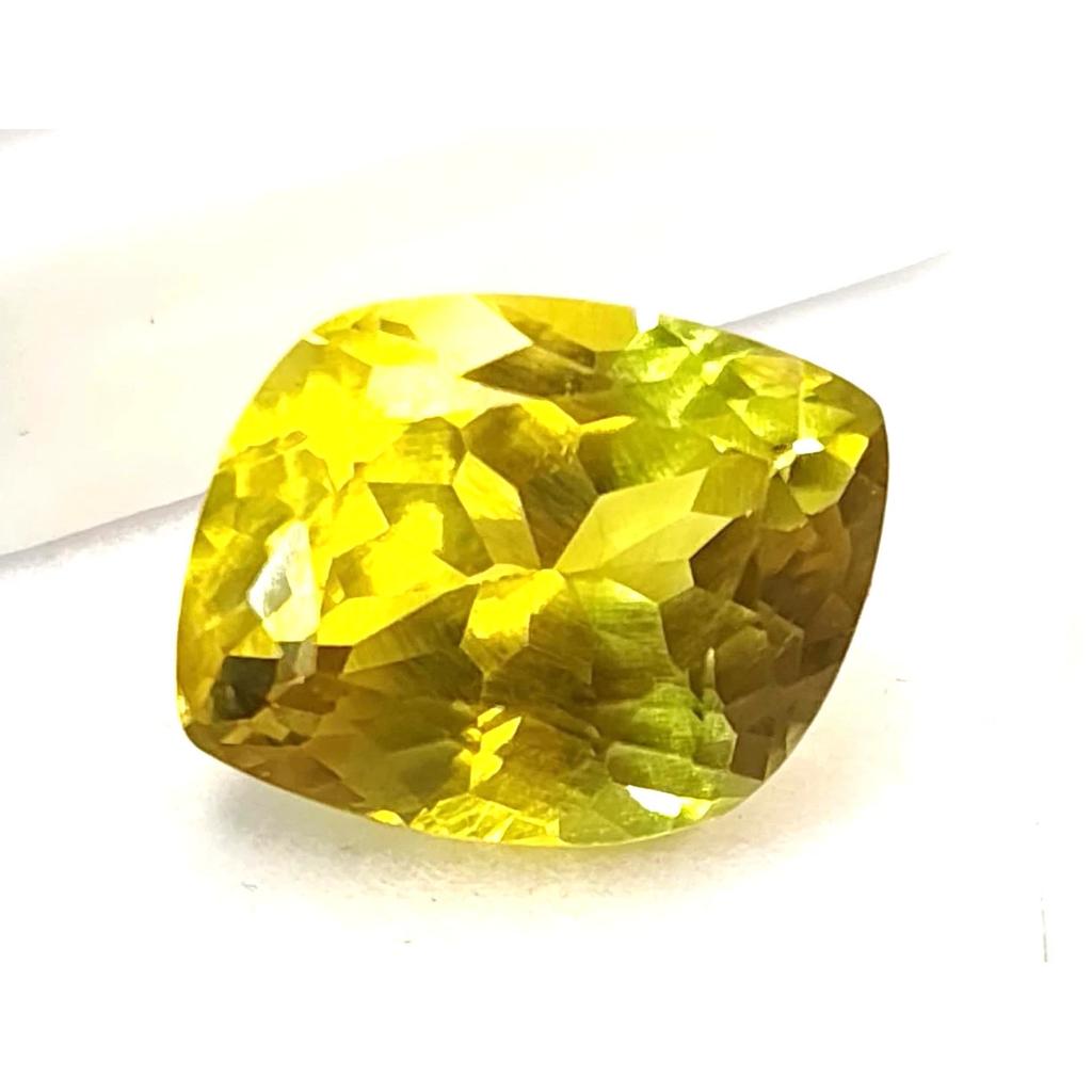 Fabulous Yellow Sapphire Natural Fancy Cut 14-16 Ct Certified Loose Gemstone
