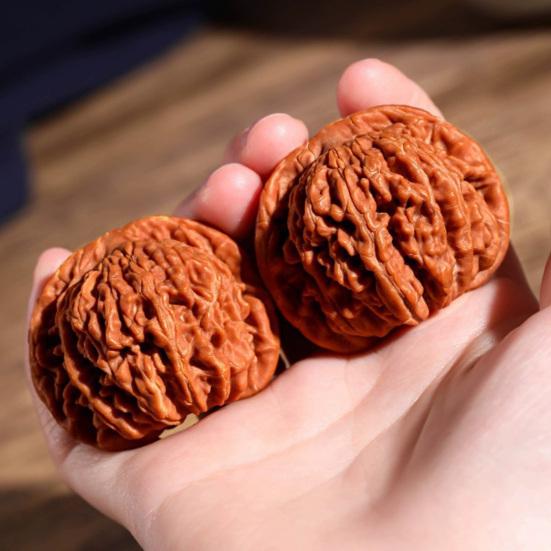 2Pcs Walnuts Relax Hand Massage Balls for Stress Relief And Blood Circulation Support Wood Fidget Tool Enhances Focus Joint Health Sleep Aid Gift