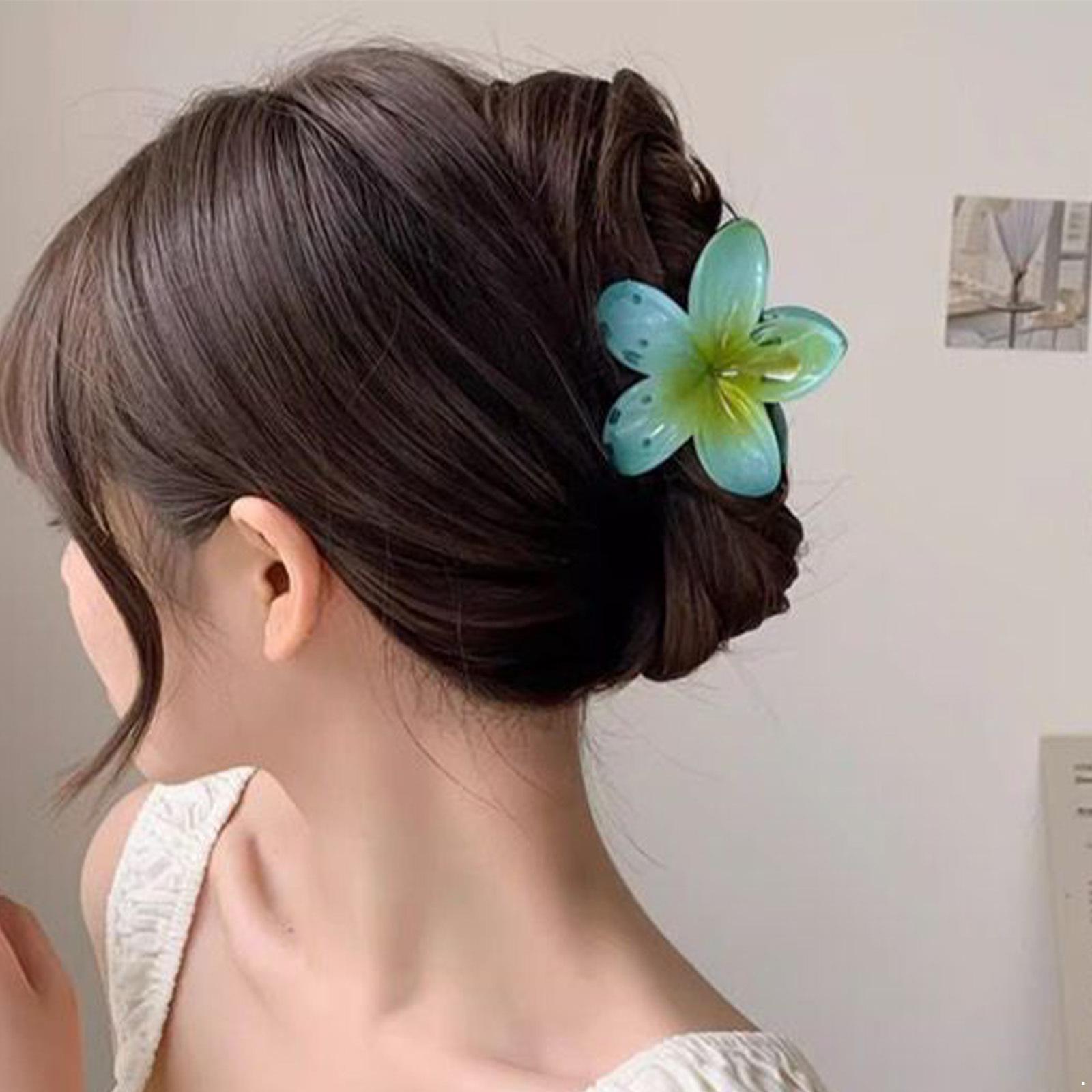 

2Pcs Flower Hair Clips for Women Girls Trendy Floral Hair Claw Clips Barrettes Alligator Clips Non Slip Hair Accessories for Women Party Daily Use One Size