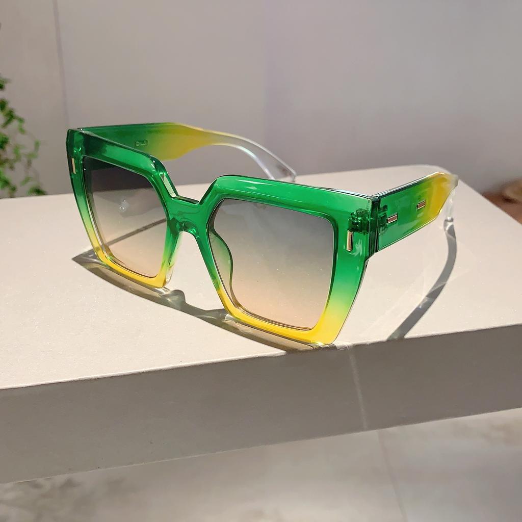 Oversized Square Sun Glasses  New Women Vintage Gradient Outdoor Shades Trendy Brand Design Candy Color Sunglasses