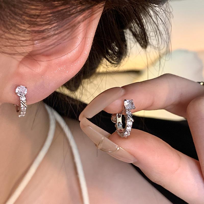 

U-образные серьги из стерлингового серебра 925 пробы с цирконием: Роскошный, уникальный дизайн для женщин