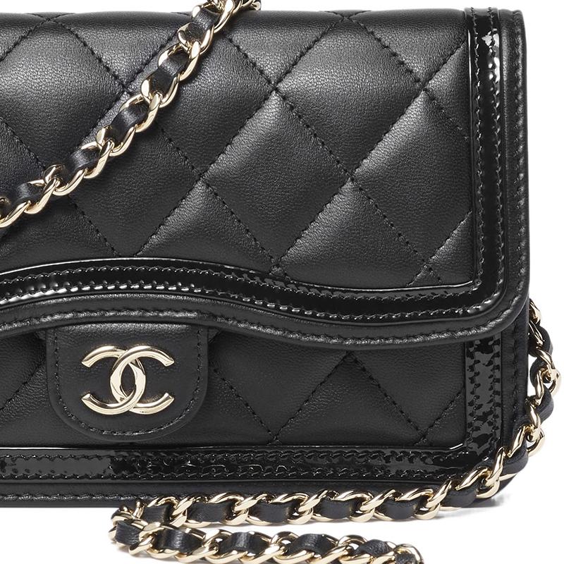 Chanel 23b Gold Buckle Chain Diamond Pattern Leather Chain Strap Sheepskin Material Gold Hardware Messenger Bag Women'S Black