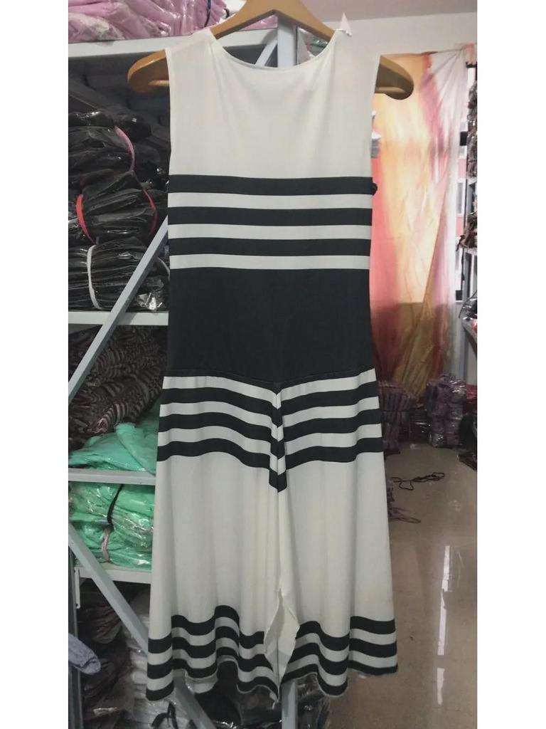 Elegant Summer Sleeveless Striped Patchwork Dress: Black & White Casual Round Neck