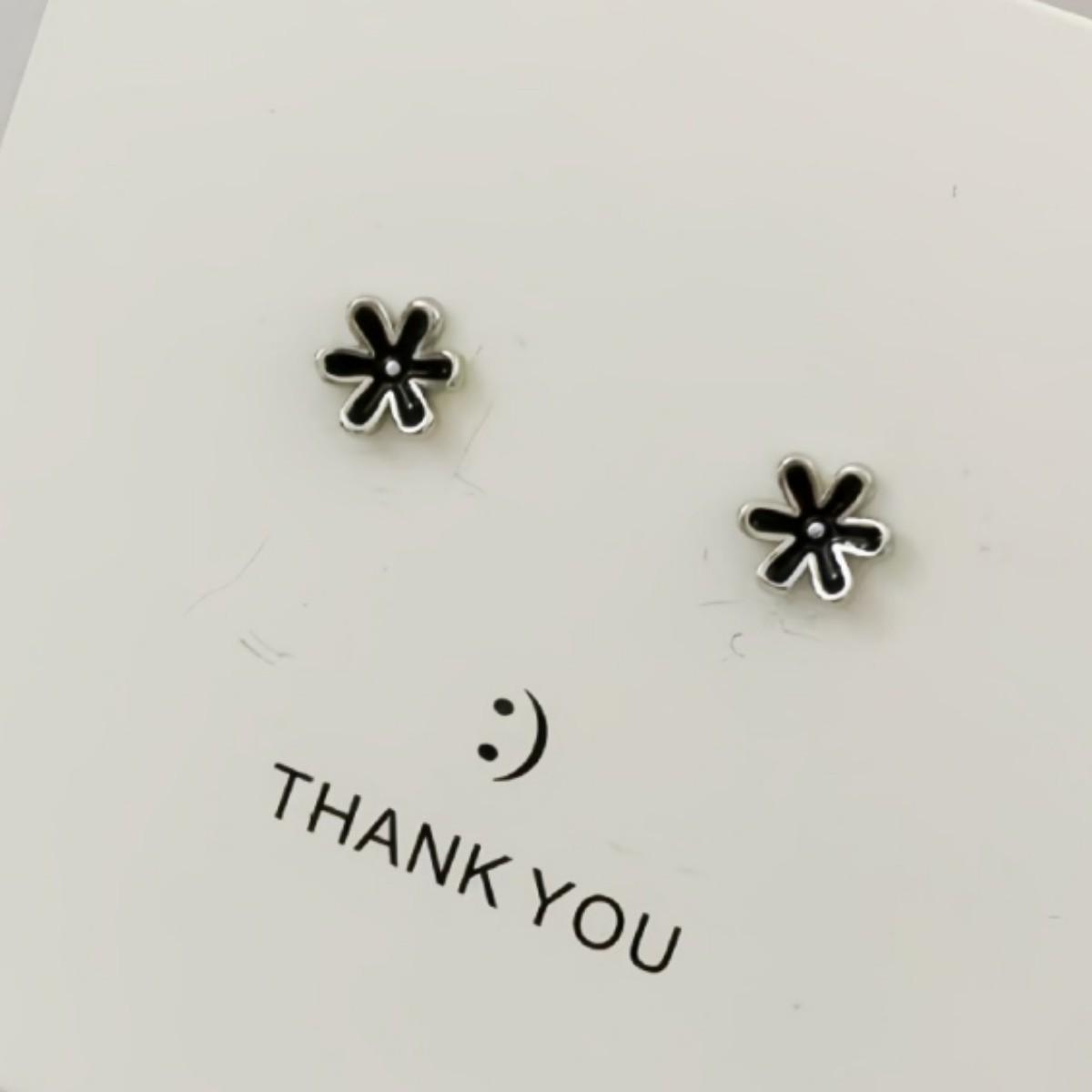 Элегантные серьги-гвоздики в корейском стиле с капельным цветком