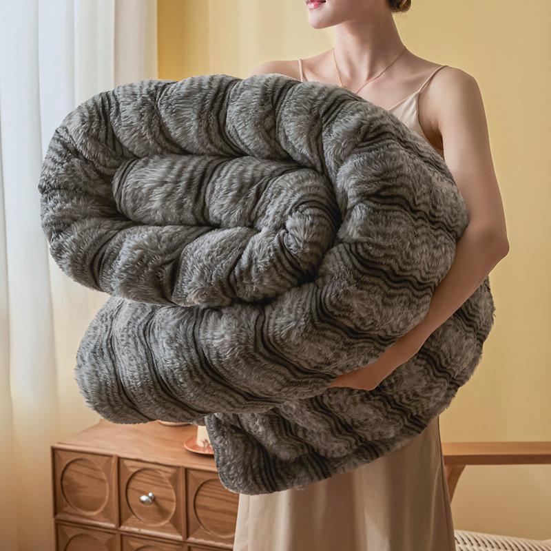 Luxury Winter Shu Cotton Velvet and Lamb Wool Blanket