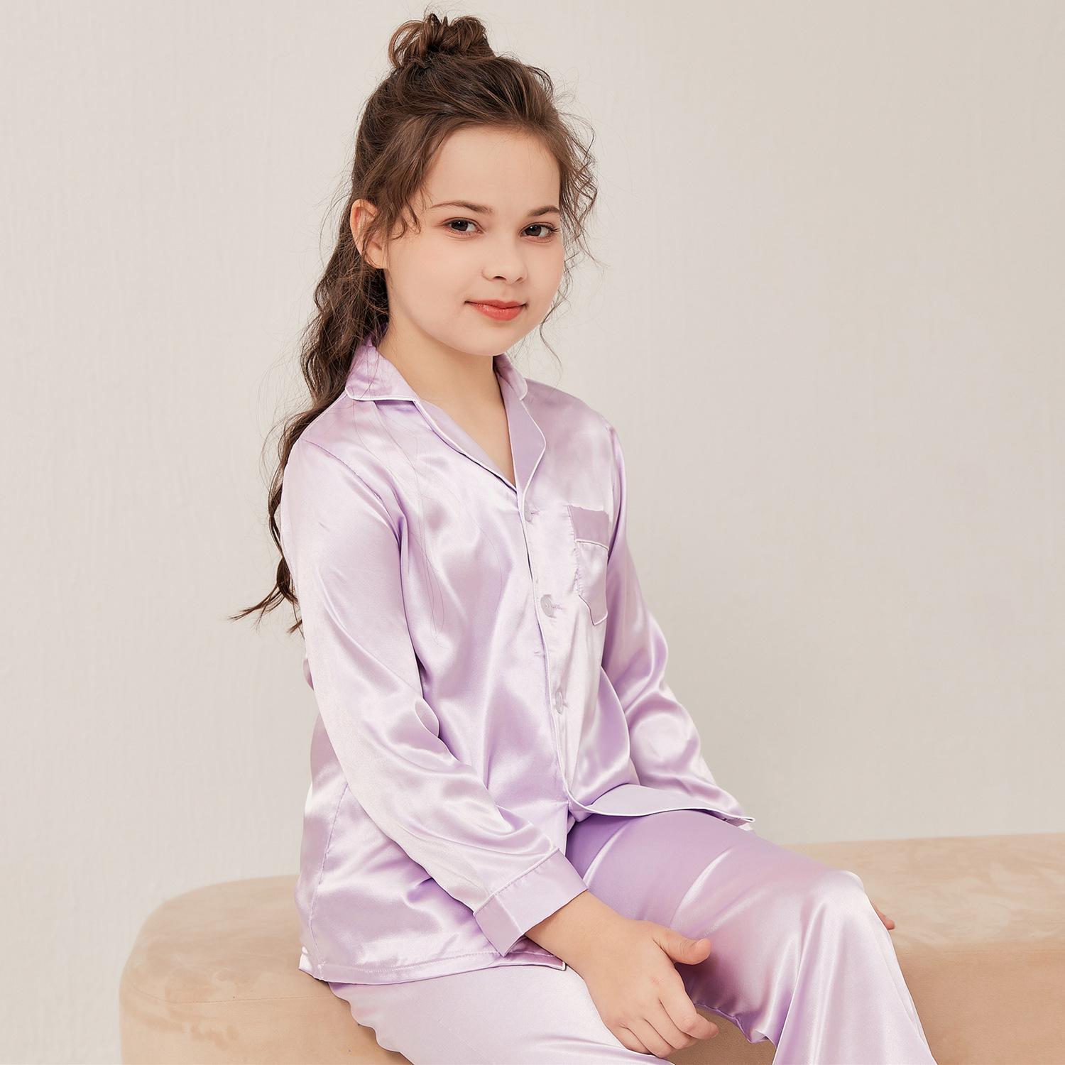 

Детский пижамный комплект с длинным рукавом из шелковистой ткани с отложным воротником для весны и осени 120 (100-110cm)