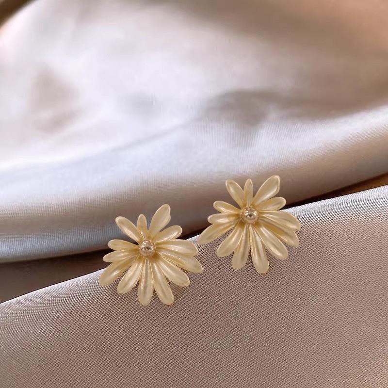 

Pinkdudu Minimalist Zinc Alloy Earrings Korean Style Stud Earrings for Women Party Vacation Jewelry Anniversary Gift PD2321