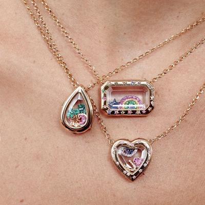 Exquisite 18K Gold-plated Pendant Necklace with Elegant Crystal Pendant Suitable for Women's Daily Wear