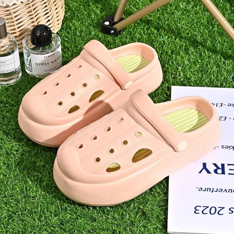Fashion Anime Outside Round Toe Thick Shoes Cartoon Cute Height Women's Slippers and Ladies Sandals on Beach Mules Slides Pvc Unique Vip