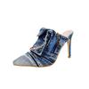 2025 neue hochhackige spitze Hausschuhe gewaschener Denim Retro personalisierte alte Sandalen europäische und amerikanische Übergrößenschuhe