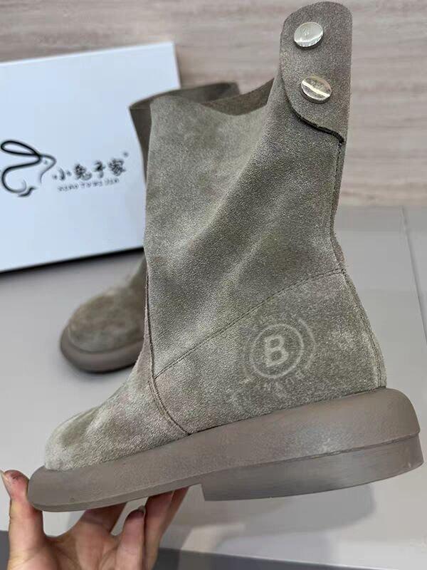 Korean version of thick-soled Martin boots for women 2025 autumn new British style small man height increase short boots versatile Martin boots for w