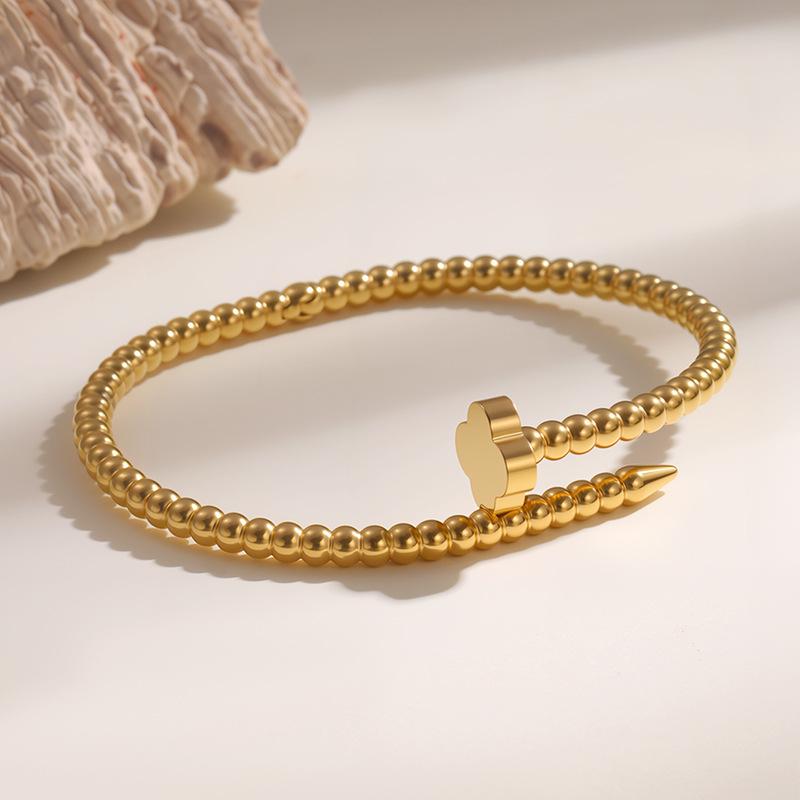 Titanium Steel New Couple Love Four-leaf Clover Round Bead Opening European and American Fashion Non-fading