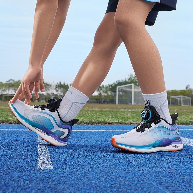 Anta Kids Wind Chaser Breathable Shock Absorbing Durable Low Top Running Shoes Kids sneaker White Black Purple A312425577-1