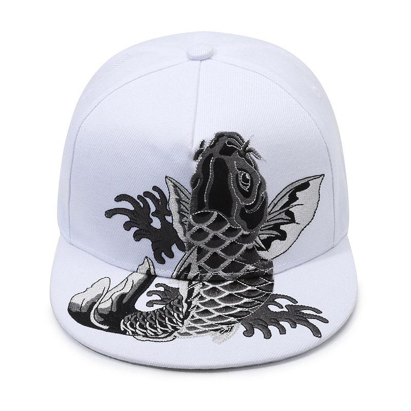 

Бейсболка в китайском стиле с вышивкой кои и регулируемым размером - Модная кепка с плоским козырьком для мужчин и женщин One Size белый