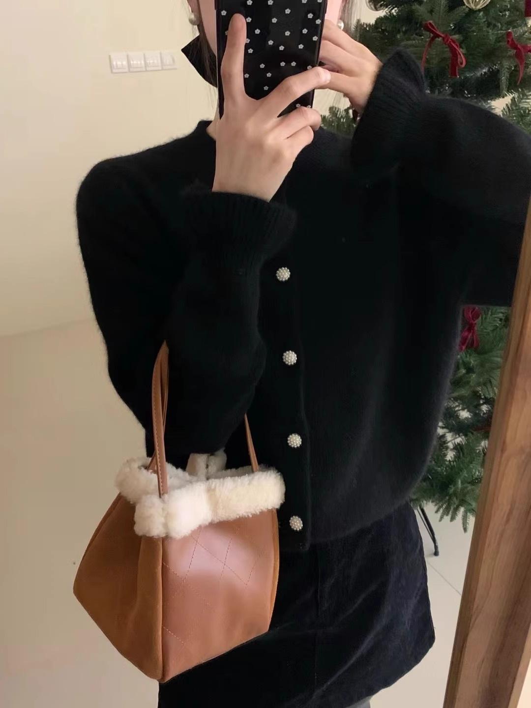 

Raccoon Velvet Round Neck Cardigan Sweater Women s Purple Bud Sleeve Small Fragrant Wind Knitted Jacket Spring and Fall Thin Section Tops one size чорний