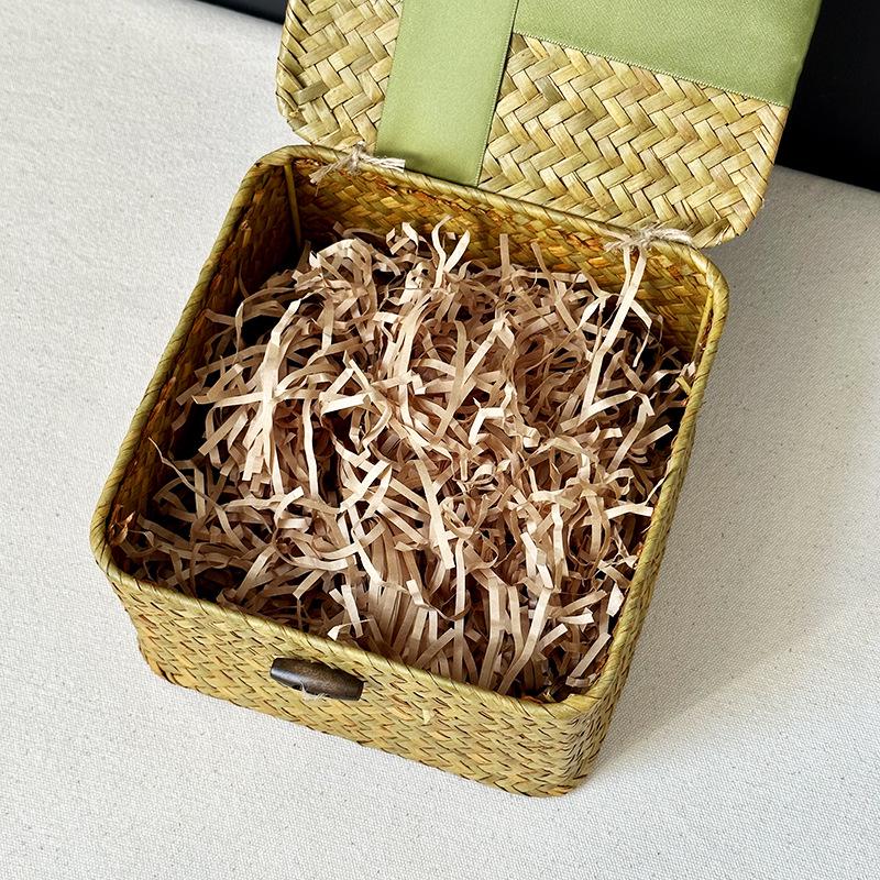 Square Handwoven Bamboo Gift Basket with Lid - High-end Candy Box and Wedding Favor