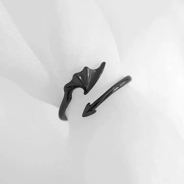 Trendy Titanium Steel Flying Dragon Adjustable Ring for Men and Women