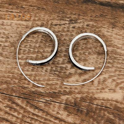 1 Pair Women Hoop Earrings Large Circle Shape Slim Design Alloy Vintage Style Easy To Wear Hanging Earrings Lady Ear Jewelry