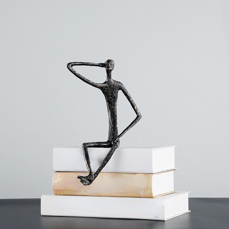 Abstrakte menschliche Figur Metallstatue Sammlerstück Kunstskulptur für Wohnzimmer Heimtischdekoration Geburtstagsgeschenk