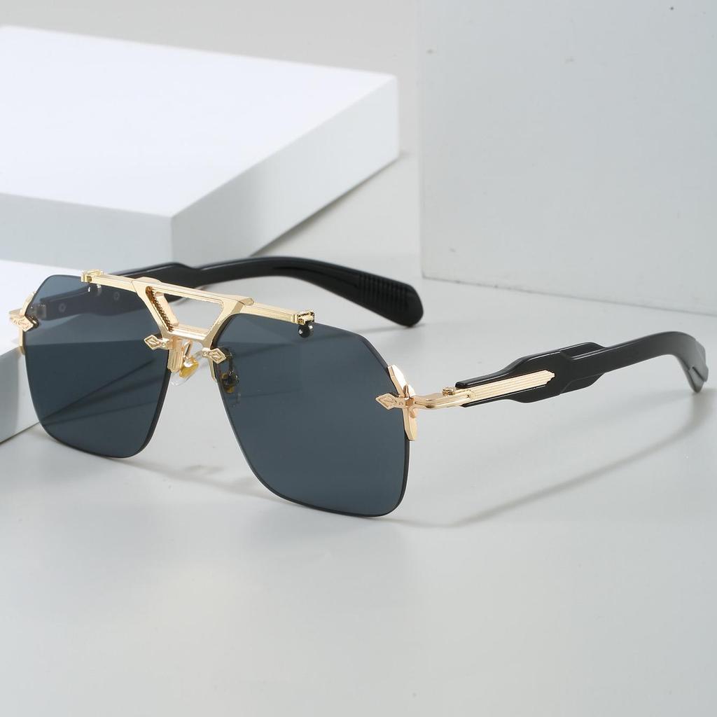 Bezobroučkové pilotky - Dvojitý nosník, Kovový rám s UV ochranou