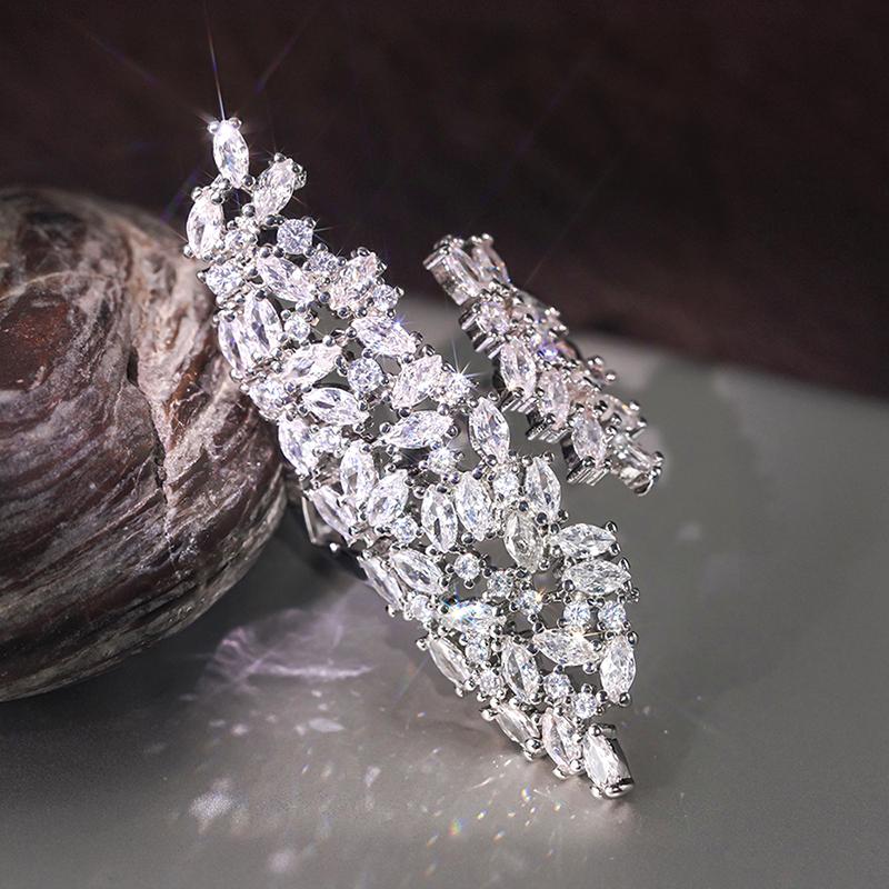 Huitan Charming Women Opening Ring Geometric Design Luxury Party Engagement Accessories Full Shining CZ Fashion Elegant JewelryGood product